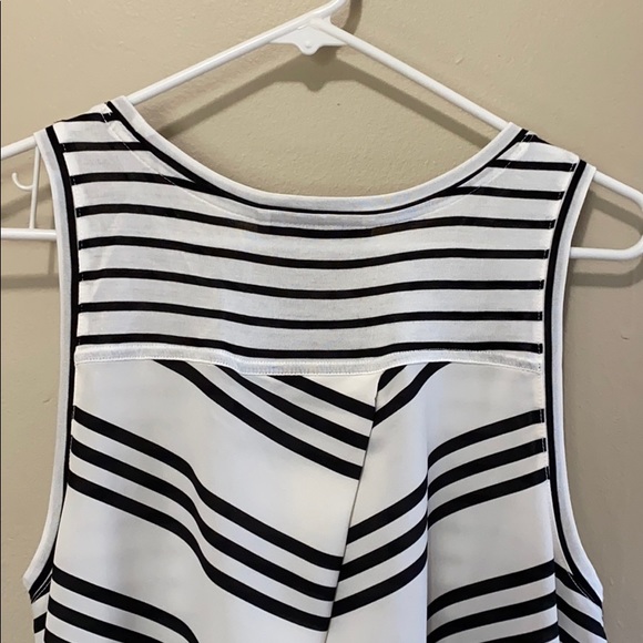 Black & White Striped LOFT Sleeveless Blouse - L - Picture 12 of 13